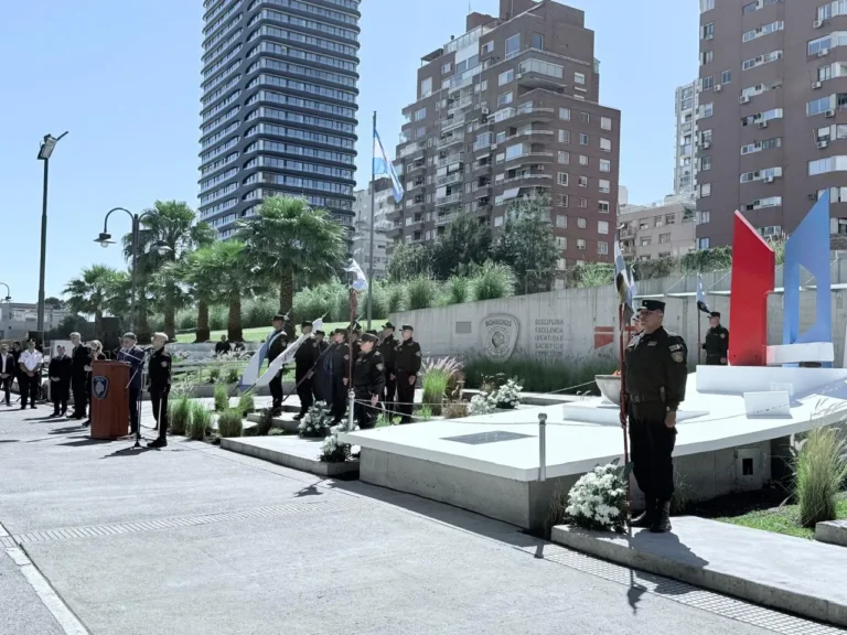 Acto en Homenaje a Oficiales Caídos en Cumplimiento del Deber